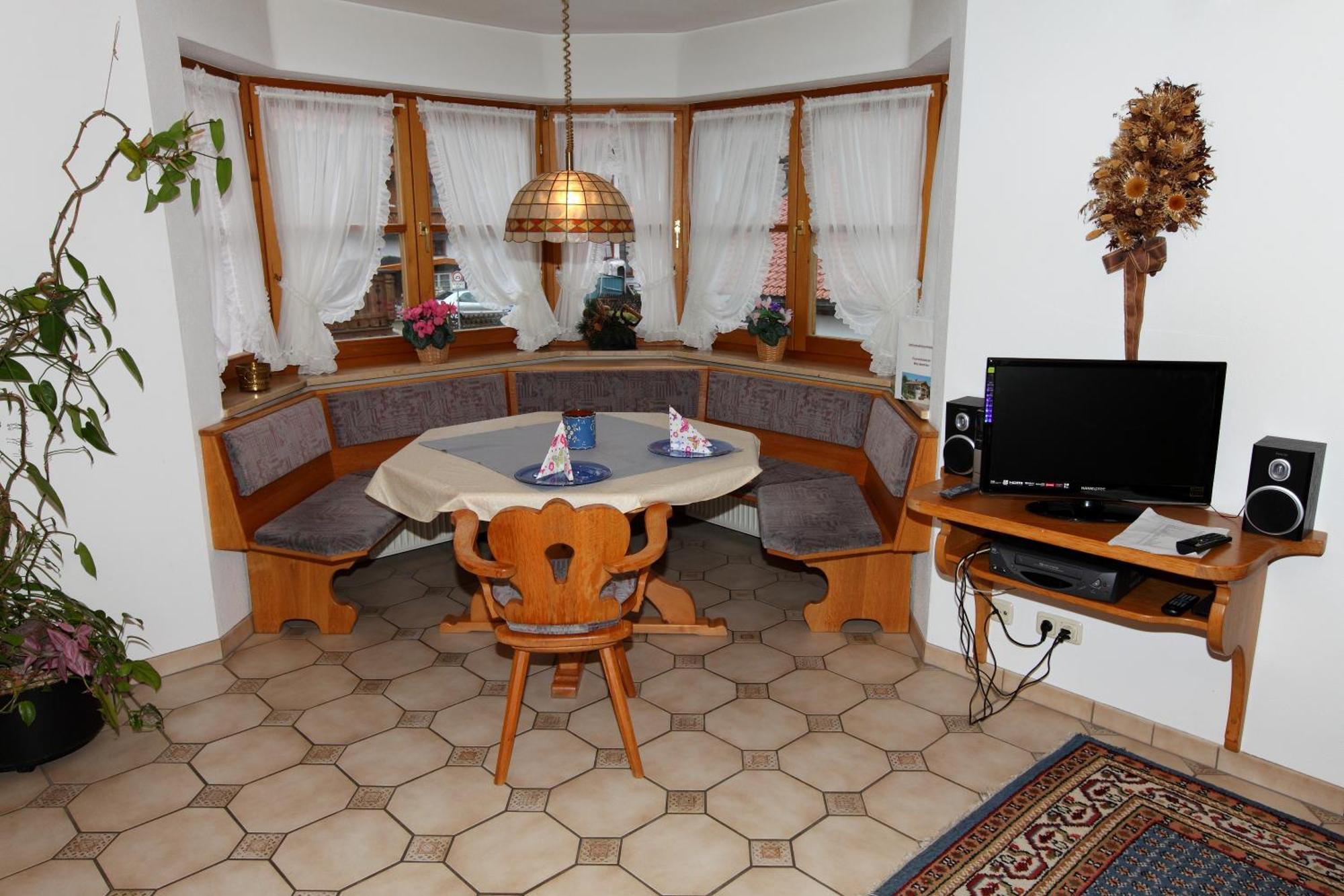 Ferienhaeuser Werdenfels มิทเทนวัลด์ ภายนอก รูปภาพ